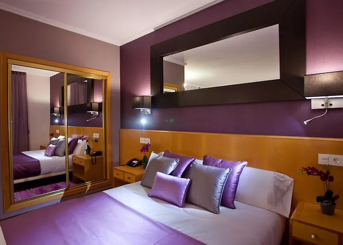 Palacio De Cristal Otel 2*