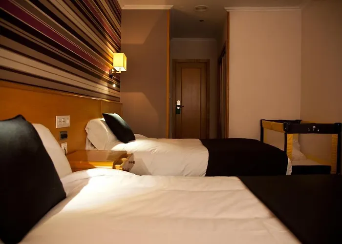 Otel Palacio De Cristal 2*